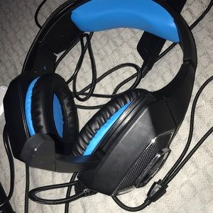 Aiboondee led headset